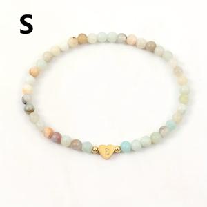 TEMU 1PCA-Z 팔찌는 매력적이고 아름다운 밝은 색조의 천연석의 배열과 하트 모양의 글자가 완벽하게 짝지어져 있어 모든 사람에게 적합한 스타일리시한 액세서리로 적합합니다. 일상적인 착용 및 특별한 경우에 이상적입니다.