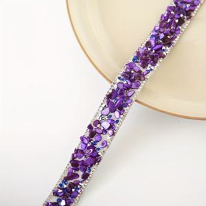 TEMU 폭 2cm 길이 1야드(91cm) 컬러풀 조개껍질 컬러풀 쇄석 라인스톤과 라이스 비즈 핫 드릴 뒷면 접착식 메쉬 드릴 의류 신발 가방 드릴 스트립 컬러풀 수제 손바느질 합성 보석석