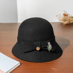 TEMU 모리 컬러 라인스톤 꽃이 장식된 브로치, 우아함과 매력을 담고 있으며 여성용 코트 액세서리로 완벽합니다.