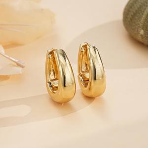 TEMU 굵은 눈물방울 모양의 골드 엔드 뚜껑 이어링 세트. 저자극성 니켈 프리 합금으로 제작되었으며, 여성의 미니멀한 데일리룩에 완벽하며 선물용으로도 적합합니다.