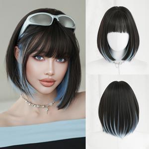 TEMU 여성 데일리 파티에 적합한 블루 하이라이트가 있는 짧은 보브 가발입니다. 앞머리가 있는 고밀도 블랙 보브 가발은 내열성 합성 섬유로 제작되었으며 뮤직 페스티벌 및 K-POP 테마 장식에 완벽합니다. 길이는 12인치입니다.