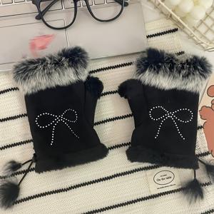 TEMU 겨울에 완벽하며 트렌디한 학교룩을 연출하기에 유용한 라인스톤 리본이 달린 따뜻하고 포근한 반장갑