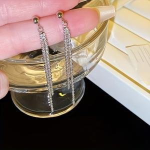 TEMU 라이트 럭셔리 반짝이는 체인 및 눈부신 술 장식, 롱 클립온 귀걸이, 피어싱 불필요