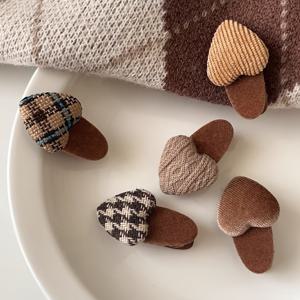 TEMU 다용도 가을/겨울 브라운 벨벳 체크 무늬 하트 모양 헤어 클립 5개, 앞머리 및 머리끝을 위한 사이드 클립, 오리발 클립