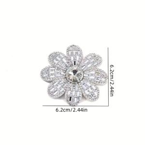 TEMU 꽃무늬 비즈 장식과 패치가 돋보이는 새로운 트렌디 패션 의류 신상