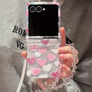 TEMU 휴대폰 케이스 - 사랑스러운 하트 투명 폰 케이스, 고급스러운 반짝이는 레이저 팔찌 체인 디자인, 삼성 갤럭시 Z 플립 모델 7, 6, 5, 4, 3용, 뒷면 보호를 위한 깜찍한 그라데이션 핑크 하트