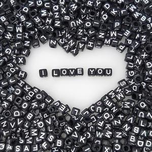 TEMU 320개 대형 블랙 큐브 A-Z 알파벳 레터 비즈, 검정색 바탕에 흰색 A-Z 글자 - 6x6mm 플라스틱 큐빅 비즈, DIY 주얼리 제작, 팔찌, 목걸이, 열쇠고리, 스크랩북킹용 - 공예용 루즈 비즈