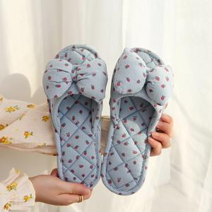 TEMU [] 3중 쿠션 딸기 포인트 쿠션 푹신한 층간소음방지 미끄럼 층간소음방지 거실화 면슬리퍼