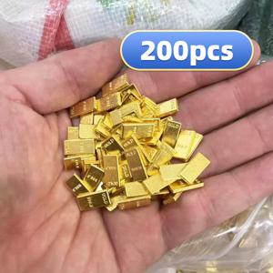 TEMU 200개 미니 금괴 세트, 독특한 공예, 고체 플라스틱 제작, 금괴 디자인, DIY 장식에 완벽, 거실, 식당, 설날, 크리스마스 장식에 이상적, 초현실적 디테일, 내구성과 변색 방지를 위한 전기도금 처리, 휴일 장식품,축제 장식,우아한 장식,예술적 디테일,내구성 있는 플라스틱,미니 너겟,장식용 조각품,공예 애호가,DIY 취미 애호가들