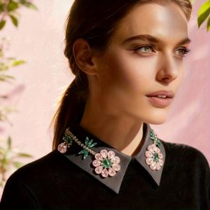 TEMU 정교한 장인 정신으로 수제로 제작된 헤비 듀티 플로럴 칼라. 스웨터, 티셔츠를 포함한 모든 상의와 완벽하게 어울립니다.