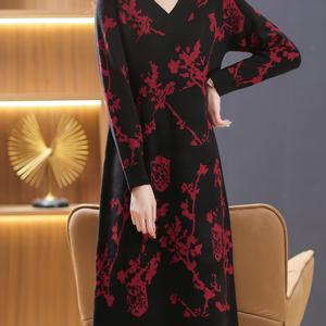 TEMU 플러스 사이즈 - 플러스 사이즈 - 가을, 겨울을 위한 스타일리시한 롱 스웨터 드레스. 이 우아한 드레스는 신축성 있는 원단을 사용했습니다.