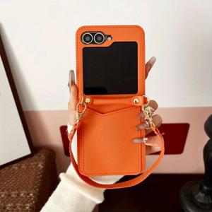 TEMU 휴대폰 케이스 - 솔리드 컬러 카드 슬롯 손잡이 스트랩 케이스, 삼성 풀 랩 미끄럼 방지 보호 케이스에 적합, 삼성 갤럭시 Z Flip3, Z Flip4, Z Flip5, Z Flip6, Z Flip7용 창의적이고 미니멀한 니치 디자인