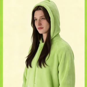 TEMU 가운 1개, 목욕 가운 1개, 할로윈 만화 코스프레 미니 후드 로브 1개, 매우 부드러운 플란넬 성인용 파자마, 귀여운 만화 커플 가운 목욕 타월 욕실 용품 1개