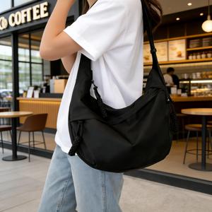 TEMU 여성 크로스백 크로와상 나일론 대용량 수납 가벼운 캐주얼 가방