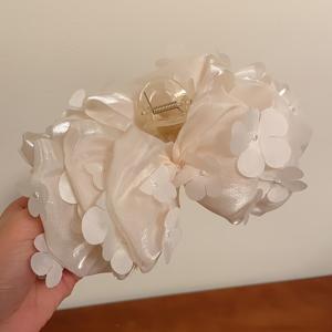 TEMU 대형 우아한 테마 헤어 클립 - 멀티 레이어 네티드 리본 & 샤크 클립 포함 - 업스타일, 포니테일, 번 헤어스타일 고정용 - 웨딩, 프롬, 브레이딩 이벤트에 적합