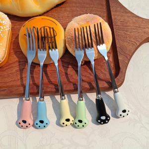 TEMU 6개 귀여운 고품질 동물 과일 포크 파티 만화 과일 포크 케이크 디저트 음식 포크 세라믹 손잡이 스테인리스 스틸 소형 포크 디저트 포크 세트, 독특한 디자인. 가정용 오후 티, 휴일 파티, 레스토랑, 주방에 적합