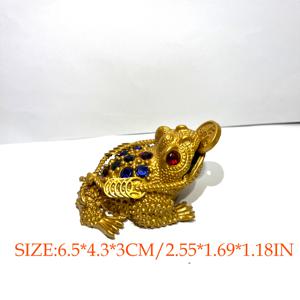 TEMU 부를 끌어오는 귀한 금색 개구리 피규어, 독특한 동전 및 주얼리 디자인 특징. 이 데스크탑 장식은 사무실 장식, 생일 선물 및 새해 선물로 완벽합니다.
