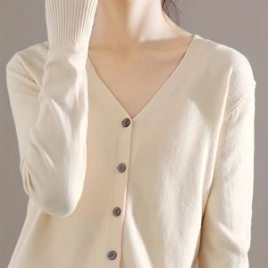 TEMU 솔리드 컬러 소프트 V넥 가디건 - 심플하고 우아한 여성용 탑