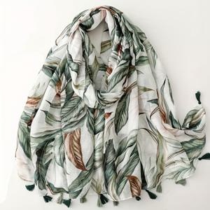 TEMU 트로피컬 플로럴 디자인과 바나나 잎이 특징인 가벼운 스카프, 태슬 장식으로 숄 효과 연출