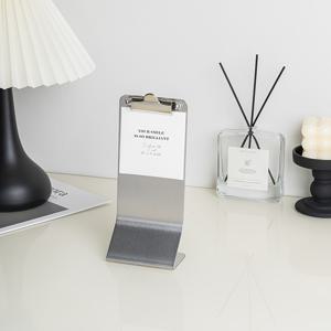 TEMU 고급 스테인리스 스틸 수직 메뉴 홀더, 브러시드 스테인리스 표면, 골드, 실버 및 블랙 색상 선택 가능, 청소 간편, 커피숍 바 카운터, 레스토랑 테이블, 연회 홀 디스플레이 보드에 적합