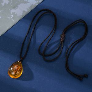 TEMU 패셔너블한 출격! 남성용 스코프리온 스티커 목걸이, 스타일 물방울 디자인 - 캐주얼 웨어 및 축제 활동에 완벽한 선택, 필수 아이템, 남성 선물, 파티 목걸이, 대담하고 눈길을 끄는 액세서리, 패션 펜던트