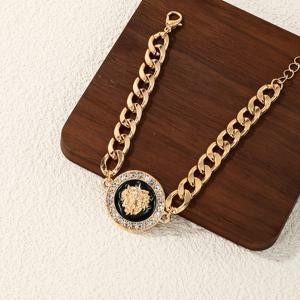 TEMU 중동 및 미국 패션 하이엔드 쿠바 링크 기하학적 사자 머리 팔찌