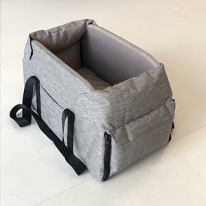 TEMU 2-In-1 애완동물 백팩 - 차량용 팔걸이 고정 시트 쿠션, 휴대용 분리형 강아지 캐리어, 강아지 및 고양이 모두에게 적합한 조절 가능한 어깨 스트랩, 애완동물용 안전 리드 클립 포함, RV에서 애완동물과 함께 여행하기에 이상적