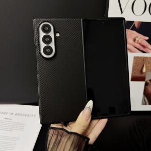 TEMU 삼성 갤럭시 Z 폴드 7/6용 비즈니스 스타일 합성 가죽 폰 케이스 - 카본 파이버 텍스처, 충격 방지 보호