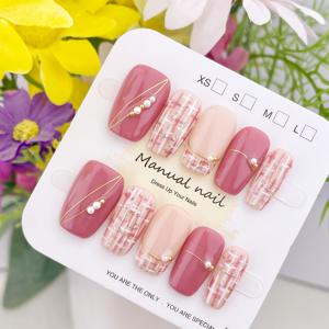 TEMU 정교하게 핸드메이드된 프렌치 네일 10개 세트 - 우아하고 세련된 디자인, 메탈릭 라인 포인트. 미디엄 길이 인조 네일 팁. 부드러운 빛 체크무늬 네일 스티커. 네일 도구 키트 포함