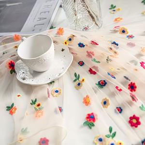 TEMU 컬러풀 자수 시스루 커튼 - 케이크 촬영 배경 및 장식용 테이블 러너, 꽃무늬 디자인