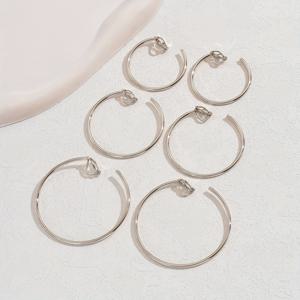 TEMU 여성을 위한 캐주얼 메탈 스타일 후프 클립온 귀걸이 3쌍 세트, 데이트, 파티, 사랑하는 사람을 위한 휴일 선물용 다용도 주얼리, 피어싱 없는 이어 커프스와 후프 세트