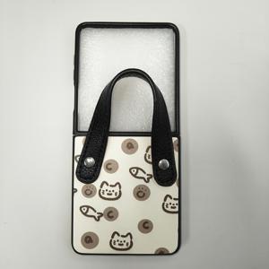 TEMU 갤럭시 Z 플립 3/4/5/6/7용 귀여운 물고기 고양이 블랙 손목 스트랩 스탠드 케이스 - 여성을 위한 카툰 폰 커버