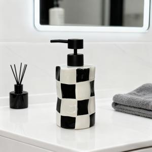 TEMU 1개 불규칙 웨이브 그리드 디자인 세라믹 비누 디스펜서 - 핸드페인팅 그리드 패턴, 리필 가능한 로션 펌프 병, 핸드 솝, 바디 워시, 샴푸에 적합, 호텔, 욕실 또는 주방용 장식 디스펜서 병