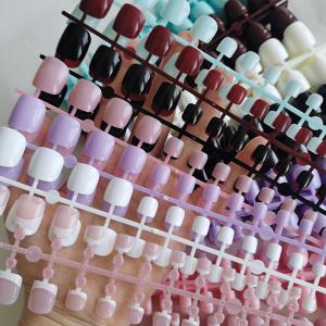 TEMU 168개 짧은 사각 인조 발톱 7가지 색상, 프레스온 발톱 - 광택 풀 커버, 누드 핑크 프렌치 인조 발톱, 블랙/화이트/레드/핑크/퍼플/블루 혼합 색상 발톱, 여성용 순수 색상 인조 발톱 선물