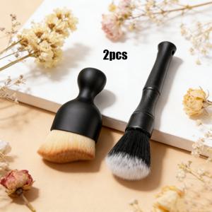 TEMU 차량 내부용으로 설계된 부드러운 솔 클리닝 브러쉬 도구 세트. 튼튼한 플라스틱 손잡이와 초극세사 솔이 특징이며, 시트, 센터 콘솔 및 통풍구에 이상적입니다. 차량 내부 먼지 제거에 완벽한 도구입니다.