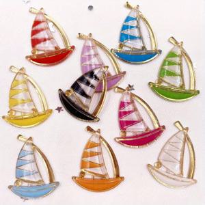 TEMU 2D 플랫 - 플랫 뒷면이 있는 컬러 레진 요트 피규어 10개 세트, 스크랩북 제작에 적합, 참 펜던트를 위한 구멍 1개 포함, 공예 및 주얼리 프로젝트에 이상적
