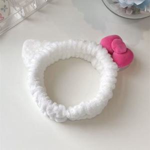 TEMU 핑크 하트와 흰색 날개가 특징인 여성용 플란넬 헤어밴드 - 부드러운 소재로 제작되어 얼굴 세안 및 헤어 스타일링에 완벽하며, 패셔너블한 헤어 액세서리 | 재미있는 아이템 | 질감