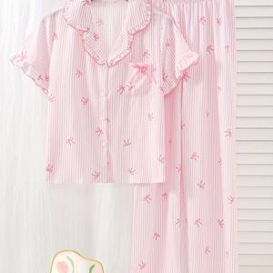TEMU 핑크 리본 프린트 여성 파자마, 러플 반팔 상의와 긴 바지 세트, 여유롭고 편안한 핑크 리본 우아한 여성 라운지웨어, 카디건 라펠 버튼 주름 레이스 캐주얼 홈웨어 2피스 세트