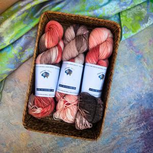 TEMU 고품질 럭셔리 핸드염색 캐시미어 니트 실 3개 세트, 크리스마스 울 실, DIY 코바늘 뜨개질 및 니팅용 스웨터, 모자, 스카프, 재킷, 쇼울, 장갑 등에 적합, 봄, 가을, 겨울용 실, 보풀 방지, 부드럽고 따뜻한 멀티컬러 실, 엄마와 자매에게 선물하기 좋은 실