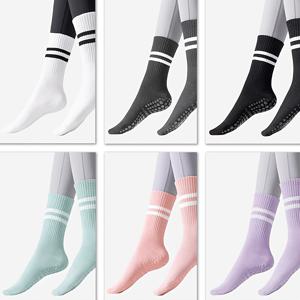 TEMU 여성용 요가 양말 6켤레 12켤레, 중목 양말, 실리콘 미끄럼 방지 양말, 양말, 실내 스포츠 피트니스 점핑 양말, 단색 바닥 양말, 심플한 스타일, 클래식한 룩, 튼튼한 구조, 부드러운 소재, 피트니스 애호가용, 홈 운동용
