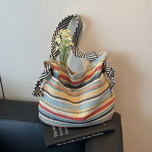 TEMU 새로운 스타일리시하고 캐주얼한 여름 휴가 스타일의 대용량 솔리드 컬러 종이 직조 접이식 가방, 블랙과 화이트 악센트 숄더 스트랩과 자석 클라스프가 특징입니다. 싱글 숄더백으로 착용하거나 손으로 들 수 있습니다. 이 여성용 비치 숄더백은 일상 외출, 휴가 여행, 쇼핑, 친구들과의 모임, 패션 코디에 완벽한 선택입니다