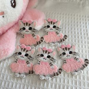 TEMU 귀여운 핑크 고양이 자수 패치 5개 - 접착식, 카툰 동물, 의류 장식용, 스카프, 모자, 가방, 휴대폰 케이스 DIY 장식 액세서리, 공예 애호가와 DIY에 이상적