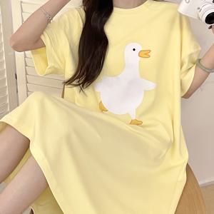 TEMU 여성용 패딩 컵이 있는 여름 반팔 미디 기장 잠옷, 귀여운 노란색 만화 오리 디자인, 완벽합니다. 브라 없이 착용 가능한 캐주얼 라운지웨어로 집에서 사용하기 적합합니다.