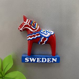 TEMU 스웨덴 달라라 말 자석 스티커 - 파란색과 흰색 톤의 축제 분위기 레드 말 - 홈 데코, 사무실, 주방, 식당에 적합하며 친구 및 가족을 위한 선물로도 좋습니다