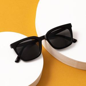 [리끌로우][최초판매가 : 39,000원] RECLOW FBB77 BLACK 선글라스