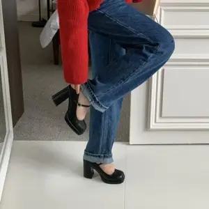 ONM 통굽 가보시힐 발등 스트랩 펌프스 하이힐