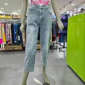 베네통/애플아울렛/밴딩 절개 배기핏 데님 팬츠 BADPA5511