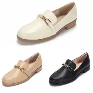 메탈 탑장식을 적용한 여성 캐쥬얼 컴포트 몰드로퍼 322206_YS