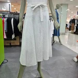 시슬리/애플아울렛/린넨 스트라이프 언발란스 벨티드 롱 스커트 SASK45431