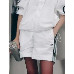 [아디다스] 3S 우븐 쇼츠 138882594